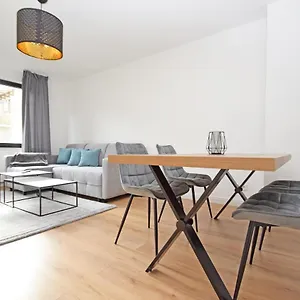 https://lichtdurchflutete-wohnung.hotelsinbremen.net
